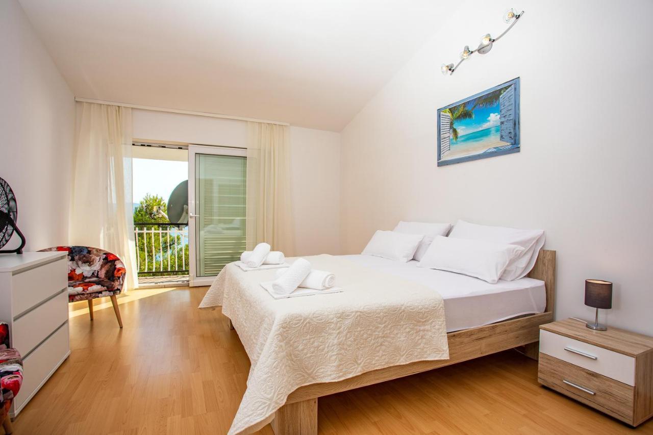 Apartments Adisa Omis Ngoại thất bức ảnh