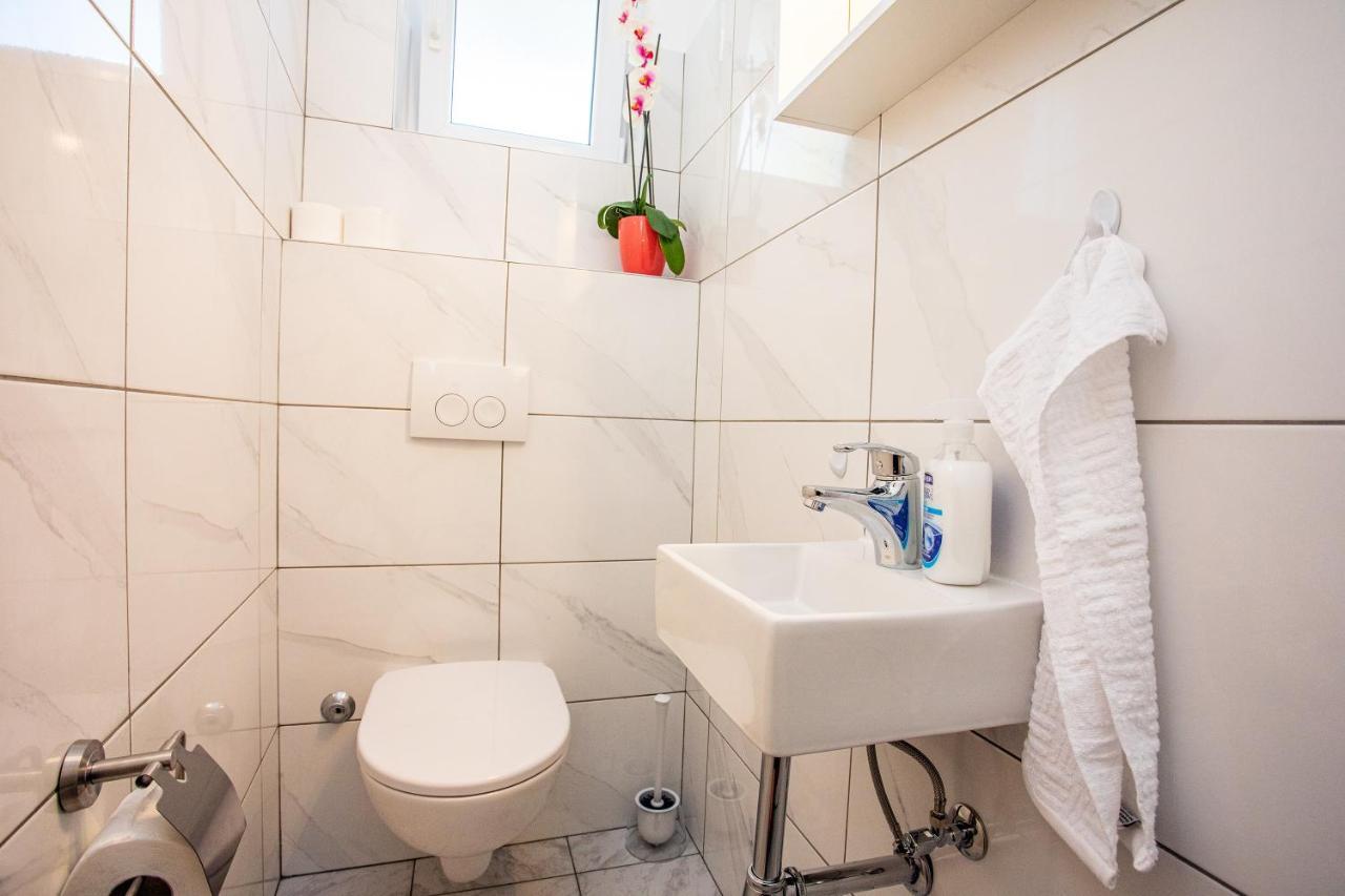 Apartments Adisa Omis Ngoại thất bức ảnh