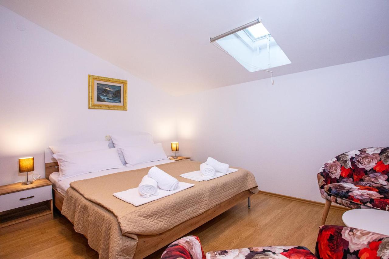 Apartments Adisa Omis Ngoại thất bức ảnh