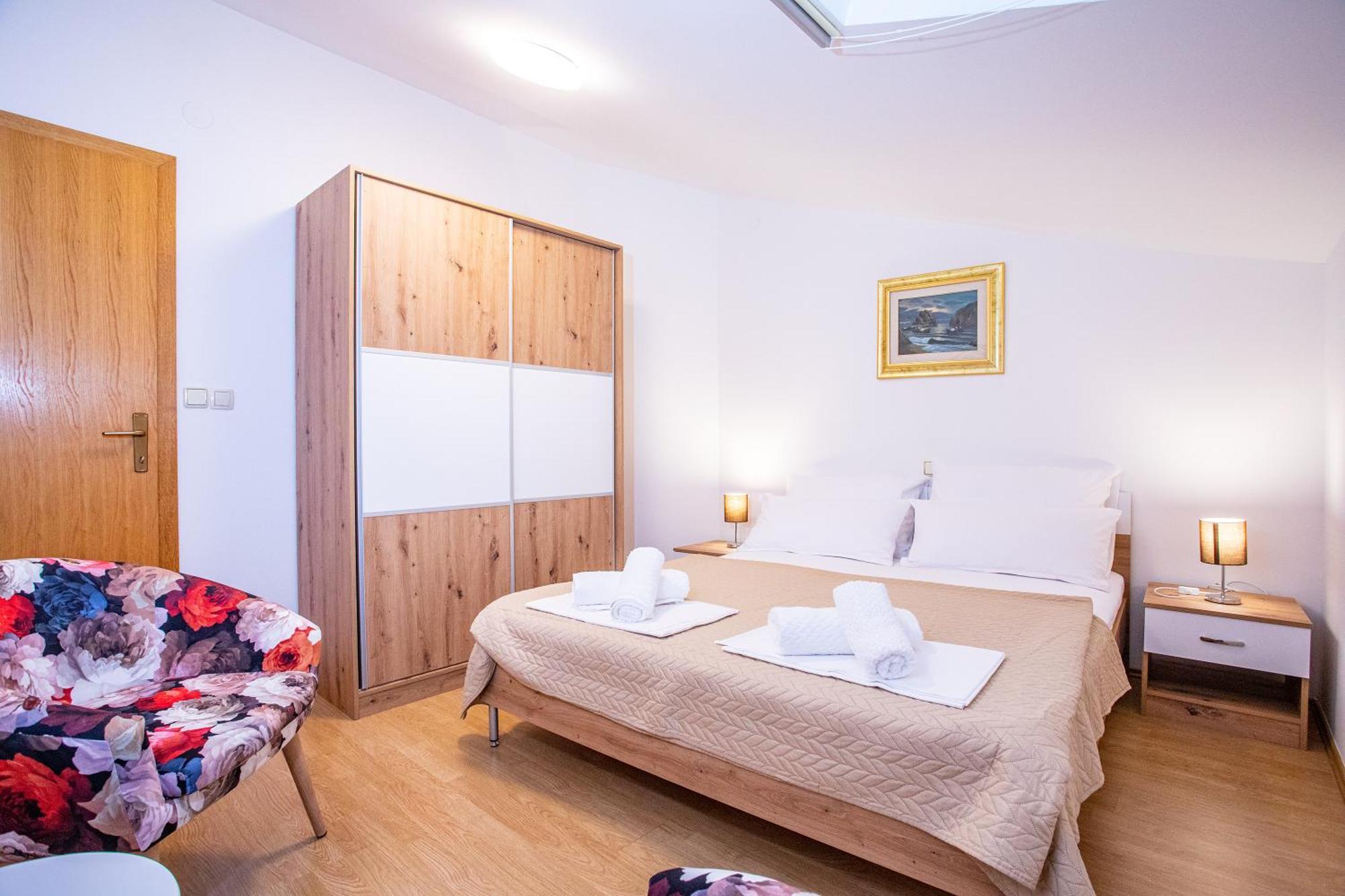 Apartments Adisa Omis Ngoại thất bức ảnh
