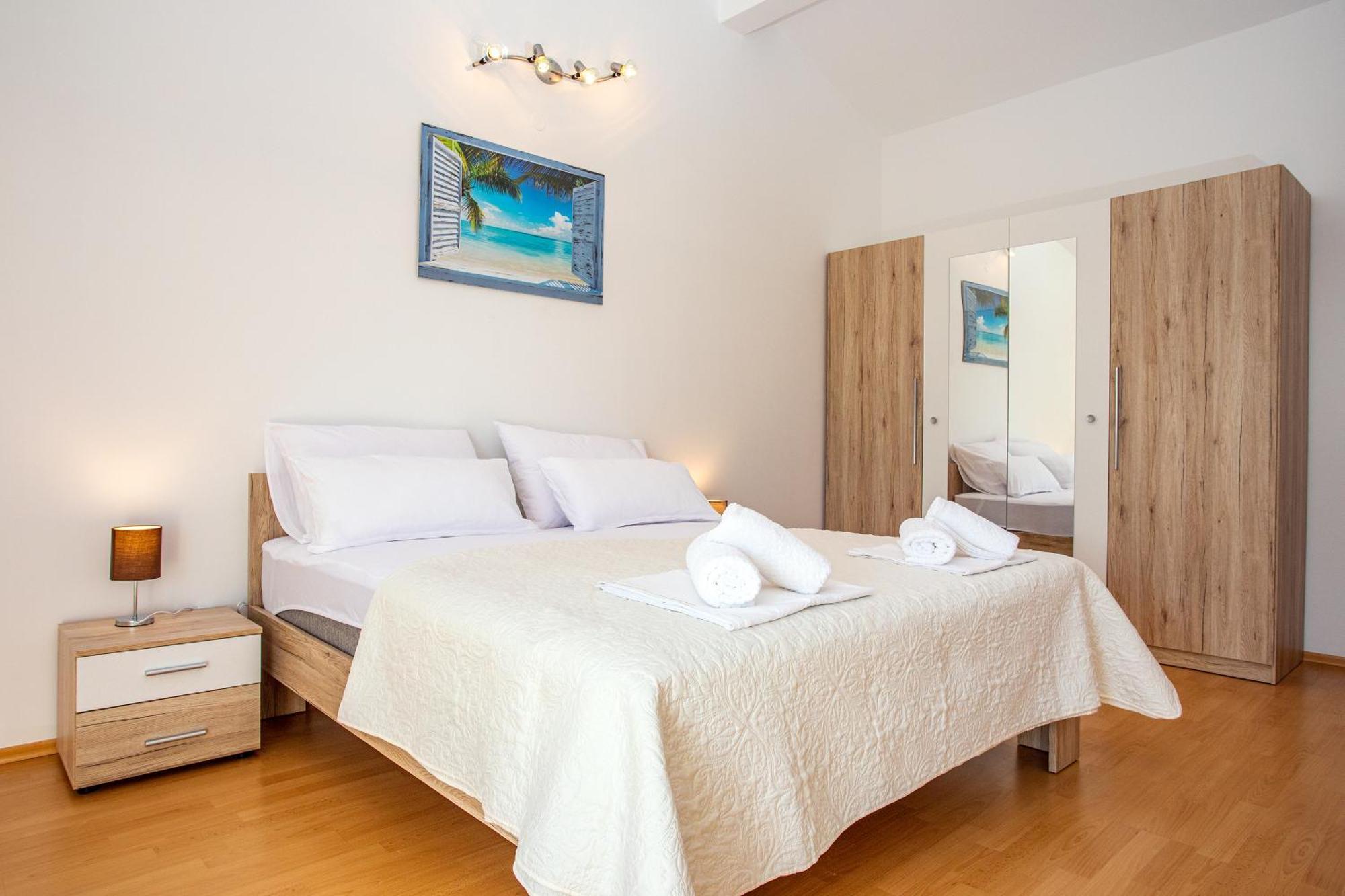 Apartments Adisa Omis Ngoại thất bức ảnh